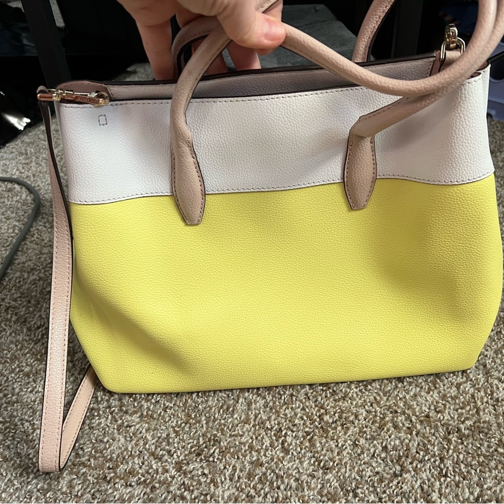 Kate Spade Purse - Picture 2 of 3
